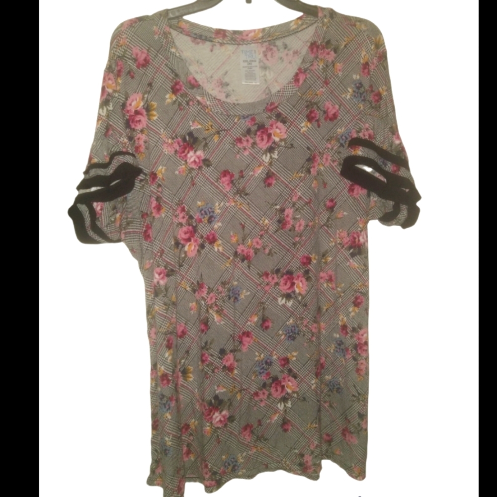 XXL Time and Tru floral plaid top